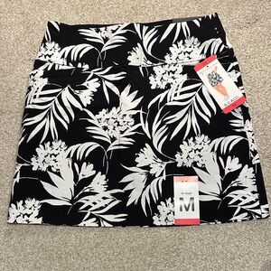 NWT S.C. & CO. Black and White Tropical/Botanical Tummy Control Mini Skirt Sz M